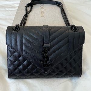ENVELOPE MEDIUM CHAIN BAG IN MIX MATELASSÉ GRAIN DE POUDRE EMBOSSED LEATHER